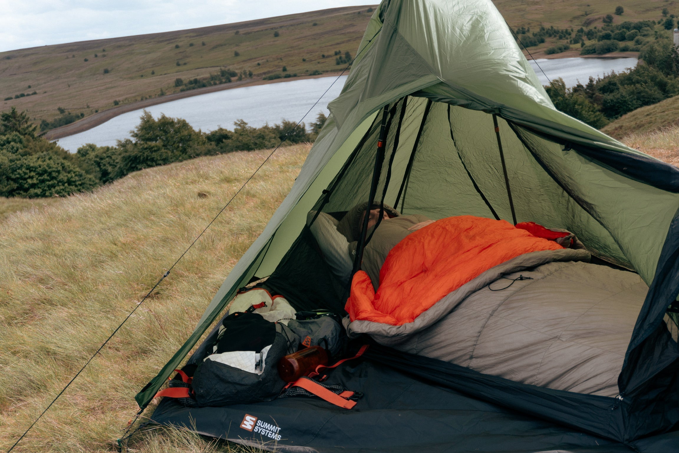 How to Wash a Sleeping Bag - The Complete Guide for Down & Synthetic Bags